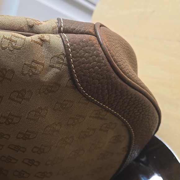 Dooney & Bourke Monogram Shoulder Bag - Picture 9 of 11